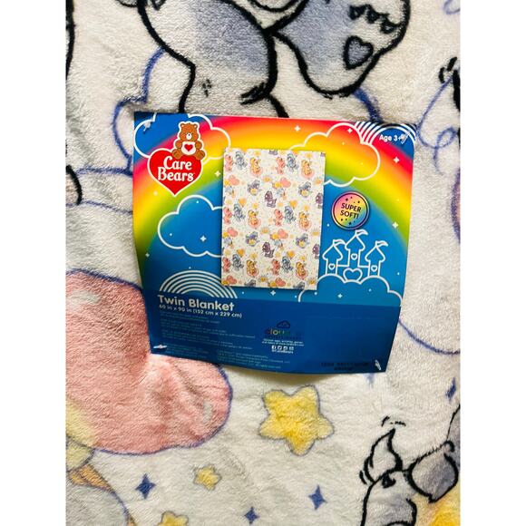 Carebear Easter bundle with 60 x 90 adorable soft throw Hello kitty My MElody - Picture 3 of 6